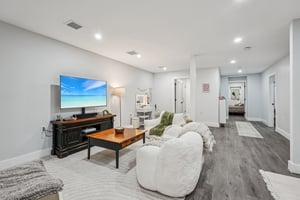 Arbor Dr-S0903-046 (2).jpg