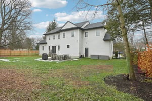 Arbor Dr-S0903-057 (2).jpg