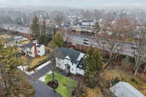 Arbor Dr-S0903-064 (2).jpg