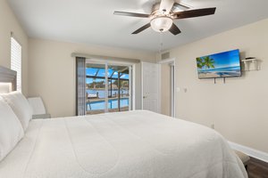 Primary Bedroom 4.jpg