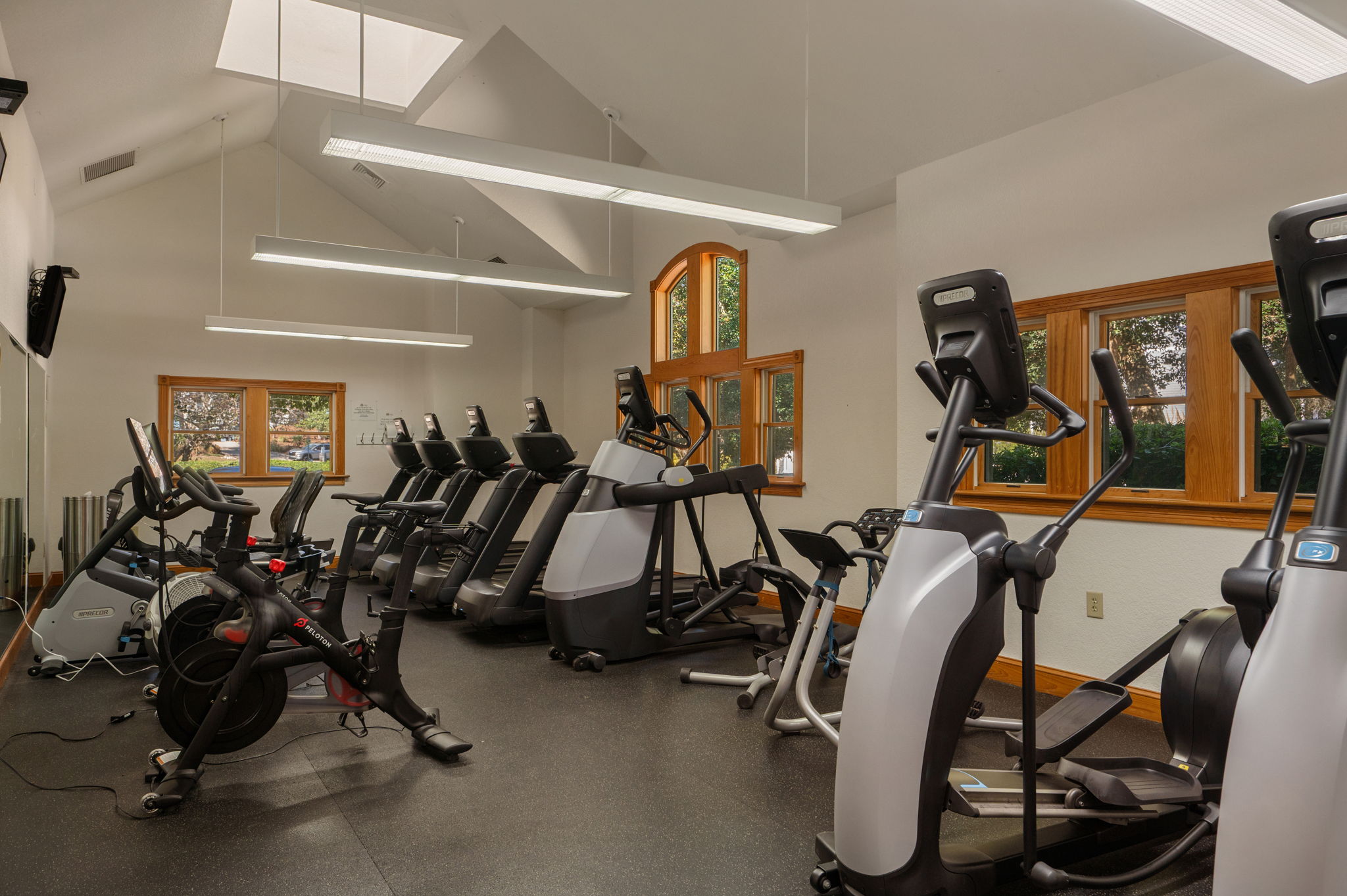 Four-Seasons-Cardio-Room