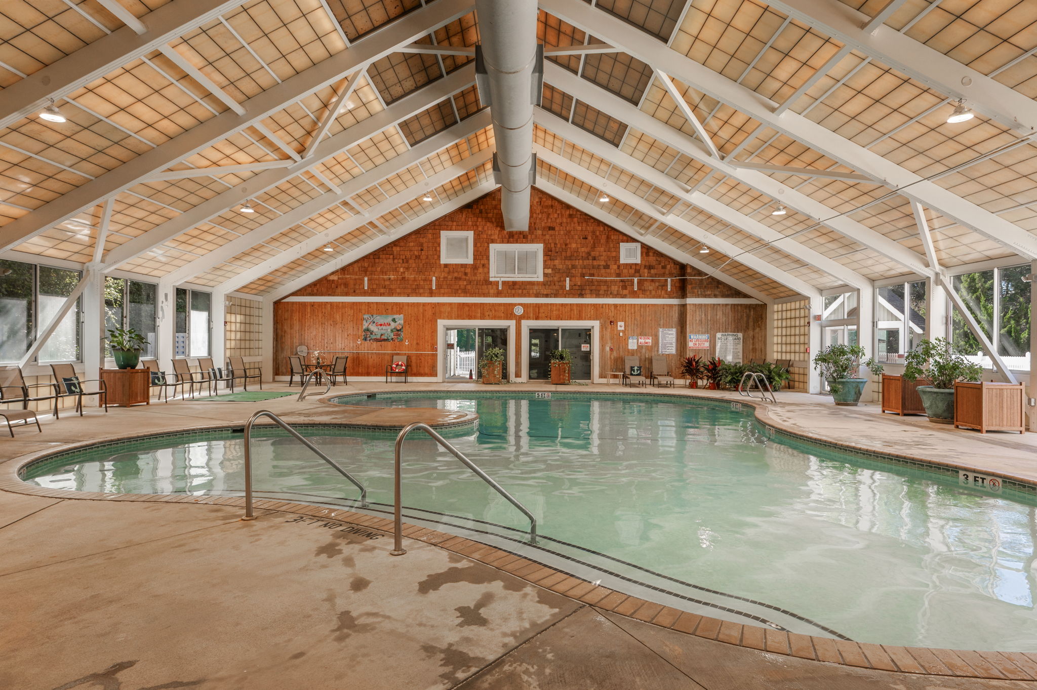 Four-Seasons-Indoor-Pool