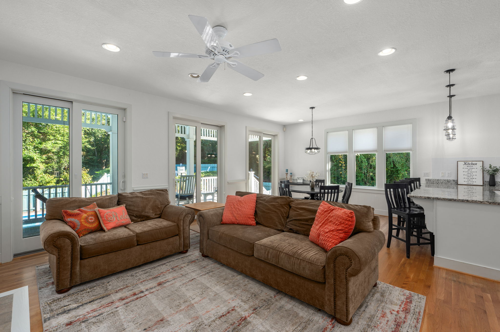 109-Beachcomber-Ct-Living-V6