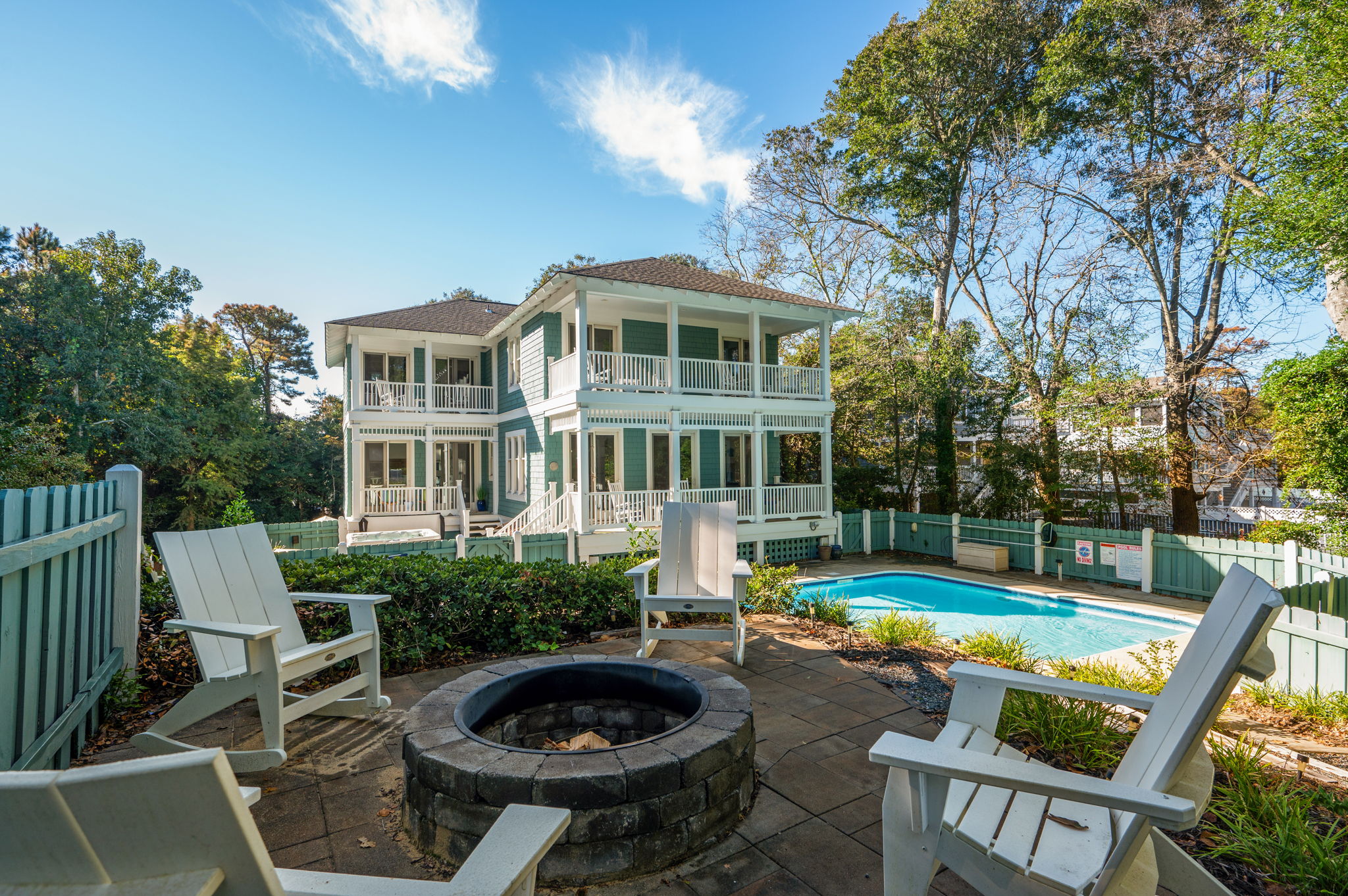 109-Beachcomber-Ct-Private-Pool-Fire-Pit-Area-V2