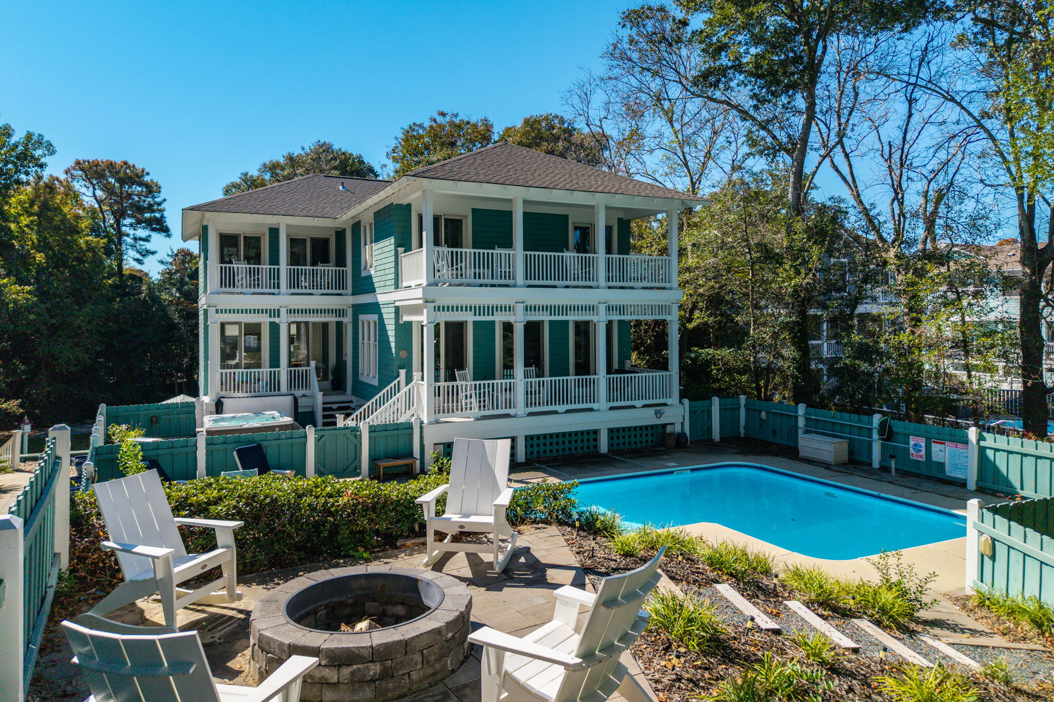 109-Beachcomber-Ct-Rear-Exterior