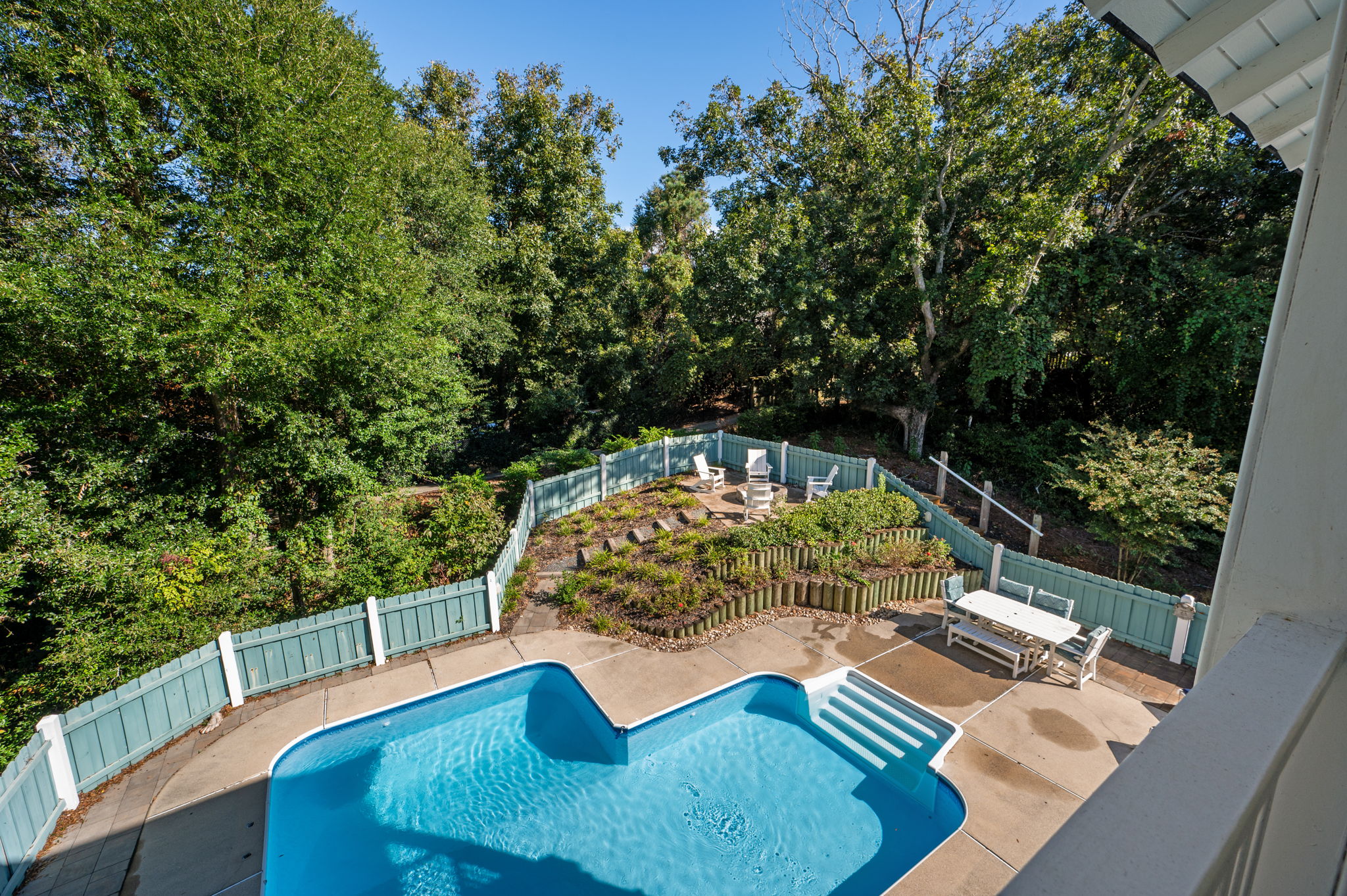 109-Beachcomber-Ct-TL-BR2-BR3-Deck-View