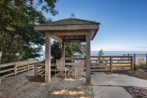 Four-Seasons-Sound-Pier-Access