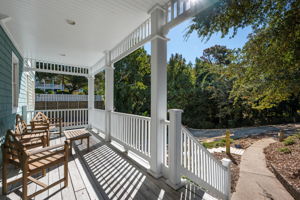 109-Beachcomber-Ct-Front-Porch