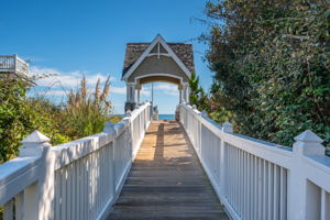 Four-Seasons-Beach-Access
