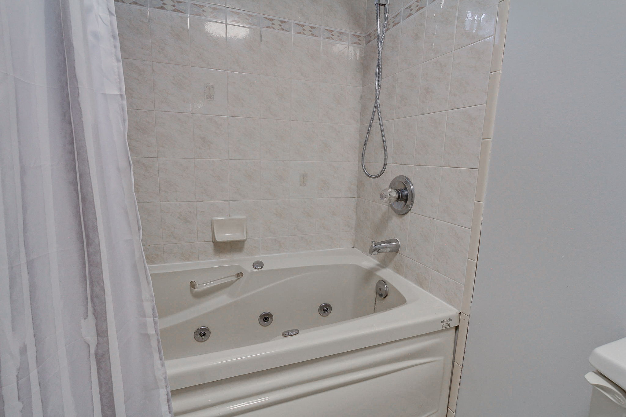 Photo 40