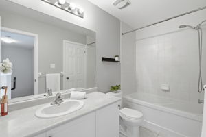  Photo 31