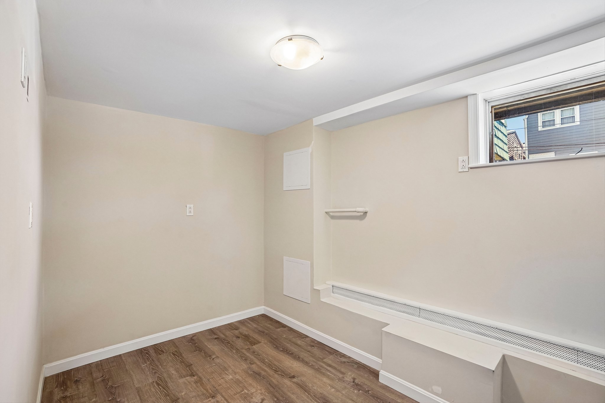 Broadsound Ave-S2506-020.jpg