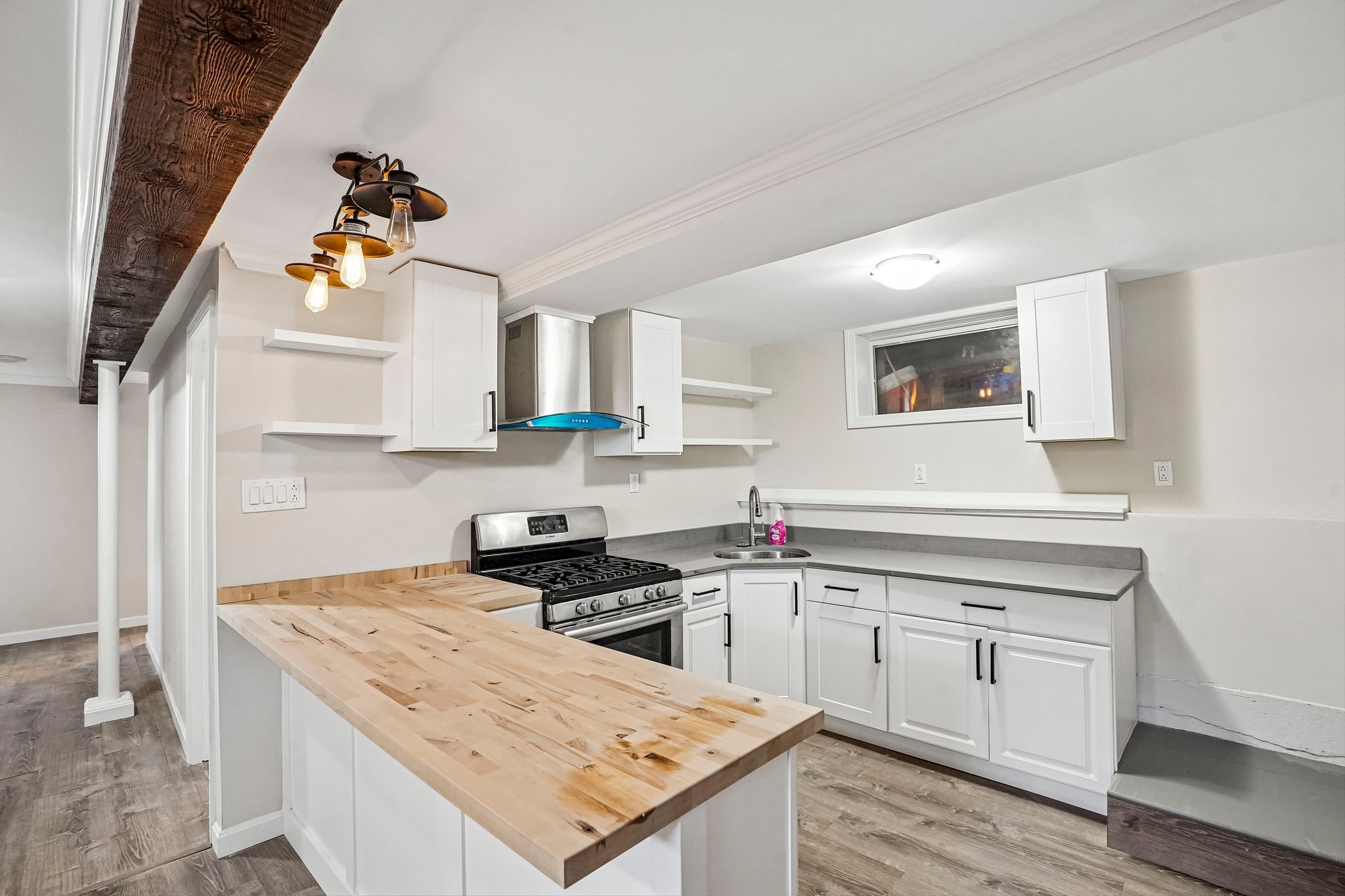 Broadsound Ave-S2506-026.jpg