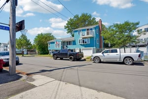 Broadsound Ave-S2506-002.jpg