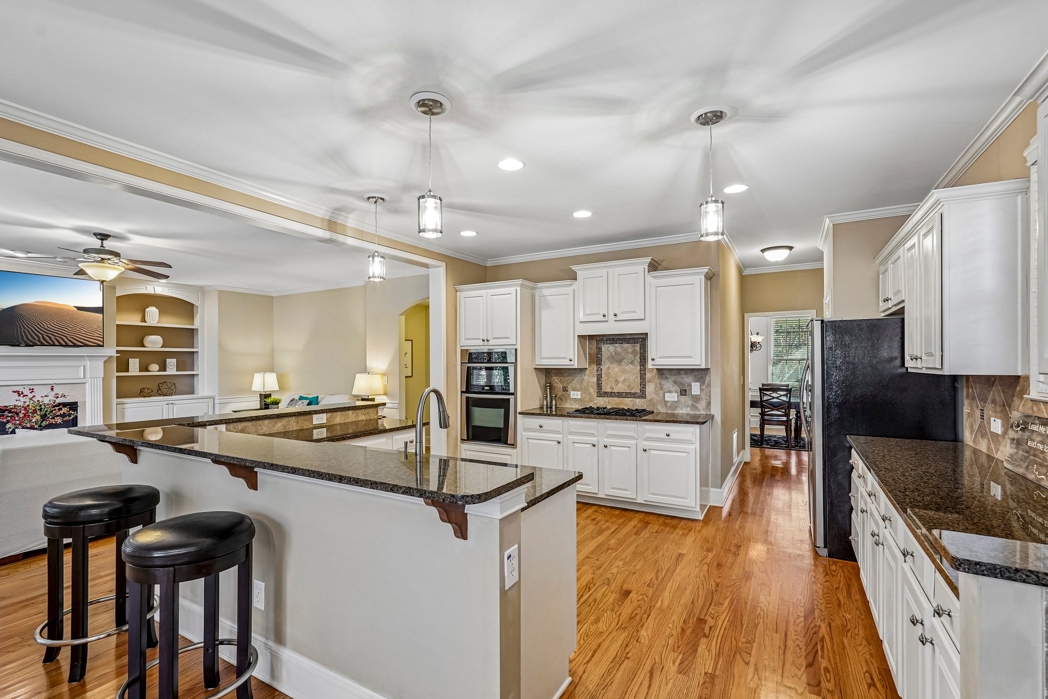 Centennial Dr-S2909-031.jpg