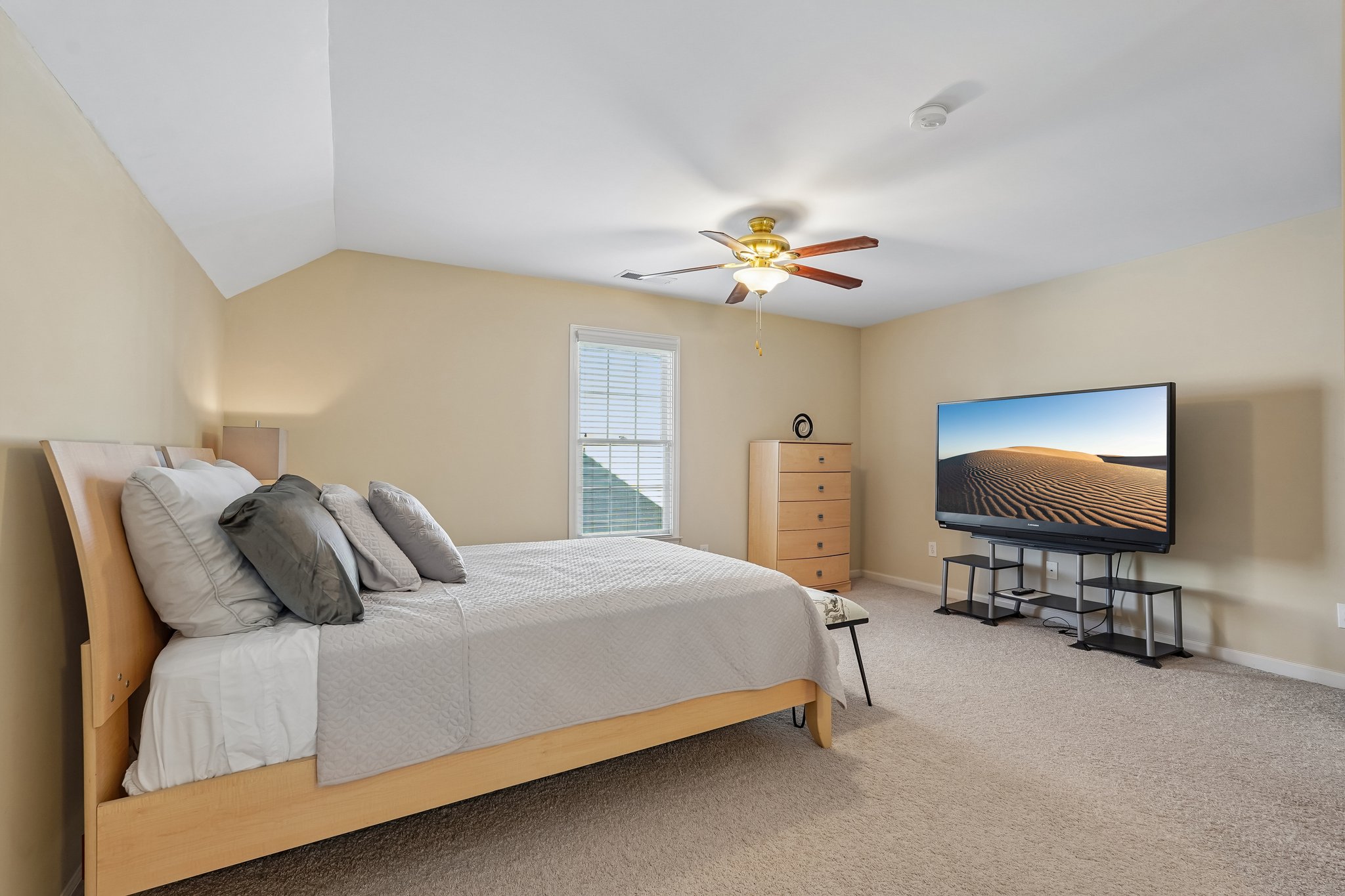 Centennial Dr-S2909-073.jpg