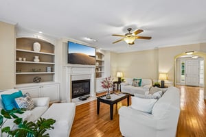 Centennial Dr-S2909-016.jpg