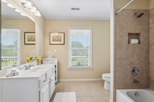 Centennial Dr-S2909-064.jpg