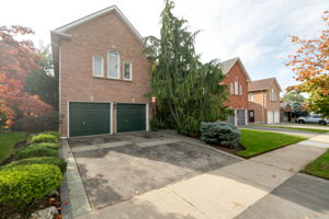 109 Downing Blvd, Vaughan ON