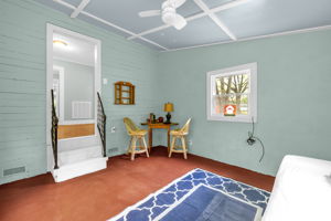 109 Easy St-24