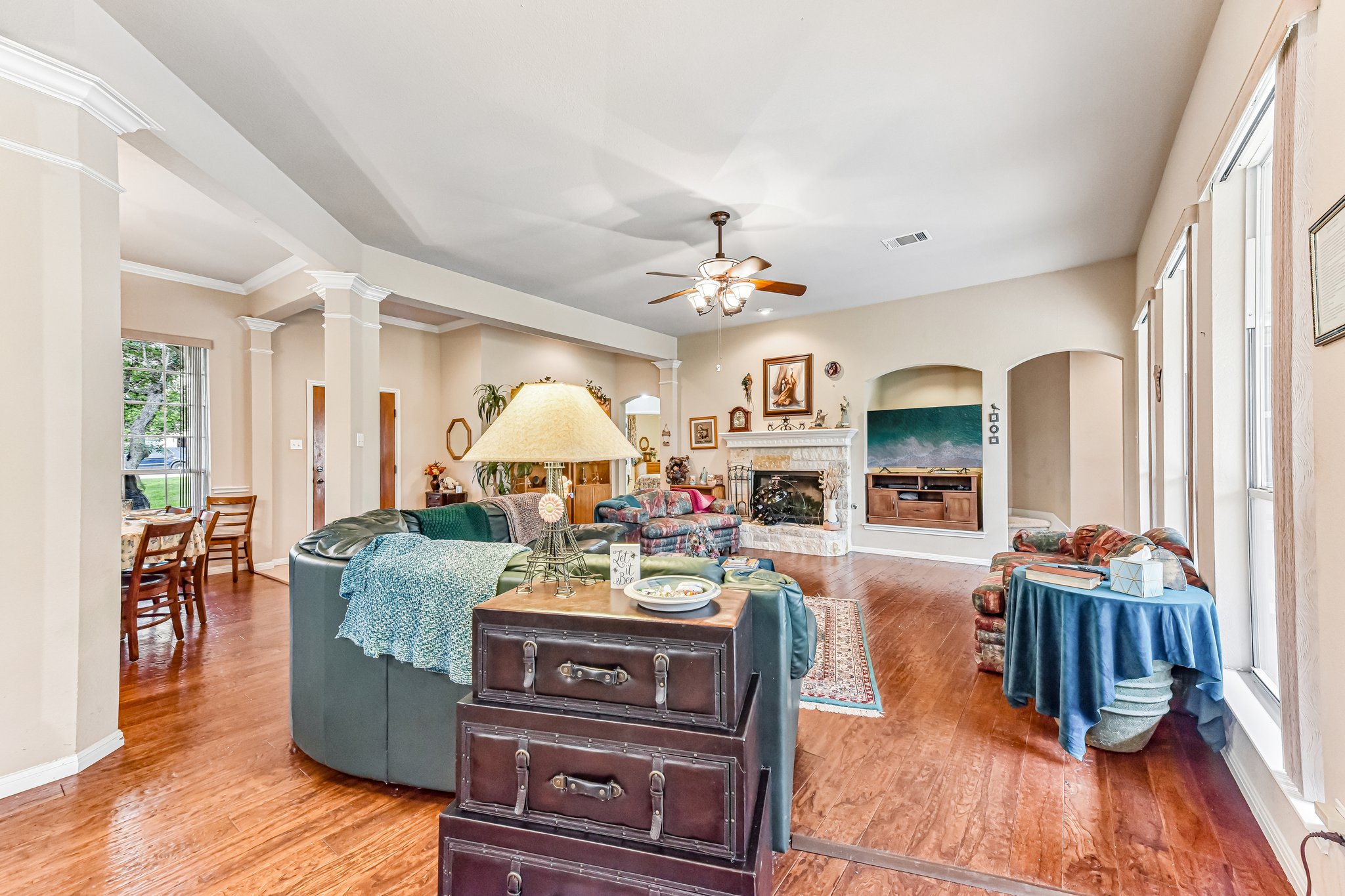 Elm Wood Dr-S1705-010.jpg