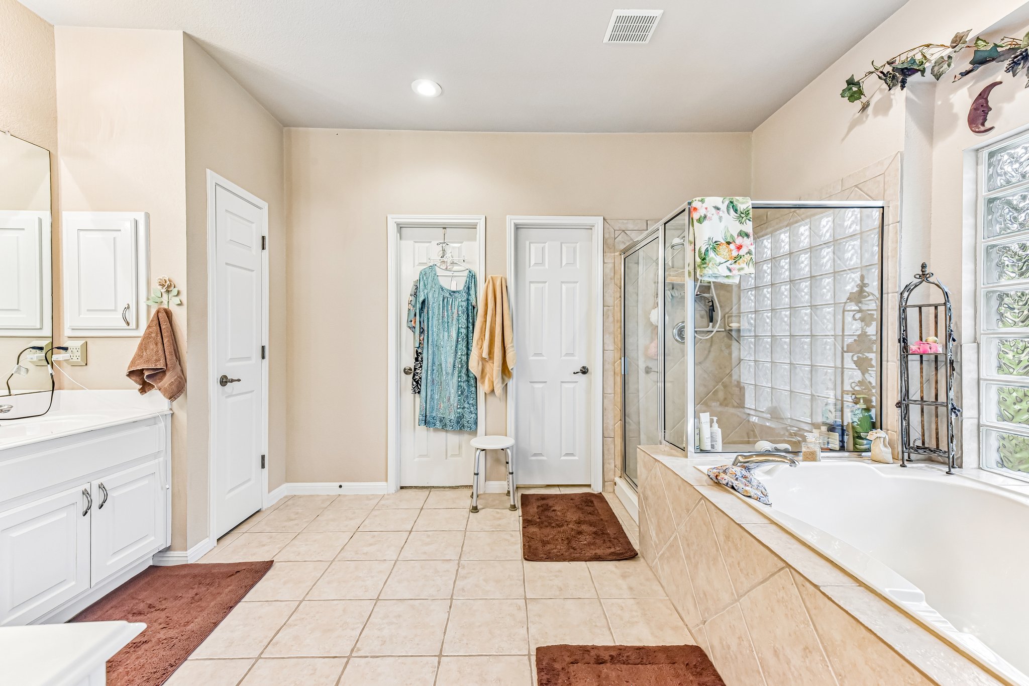 Elm Wood Dr-S1705-041.jpg