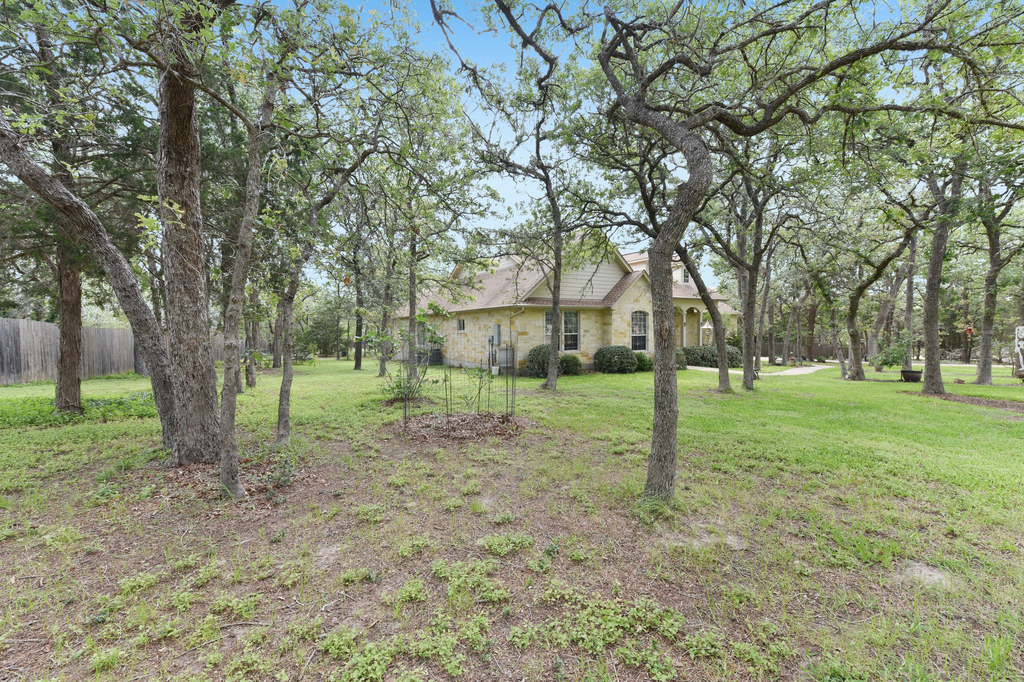 Elm Wood Dr-S1705-052.jpg