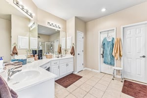 Elm Wood Dr-S1705-040.jpg