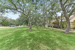 Elm Wood Dr-S1705-043.jpg