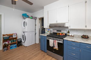 11-Kitchen