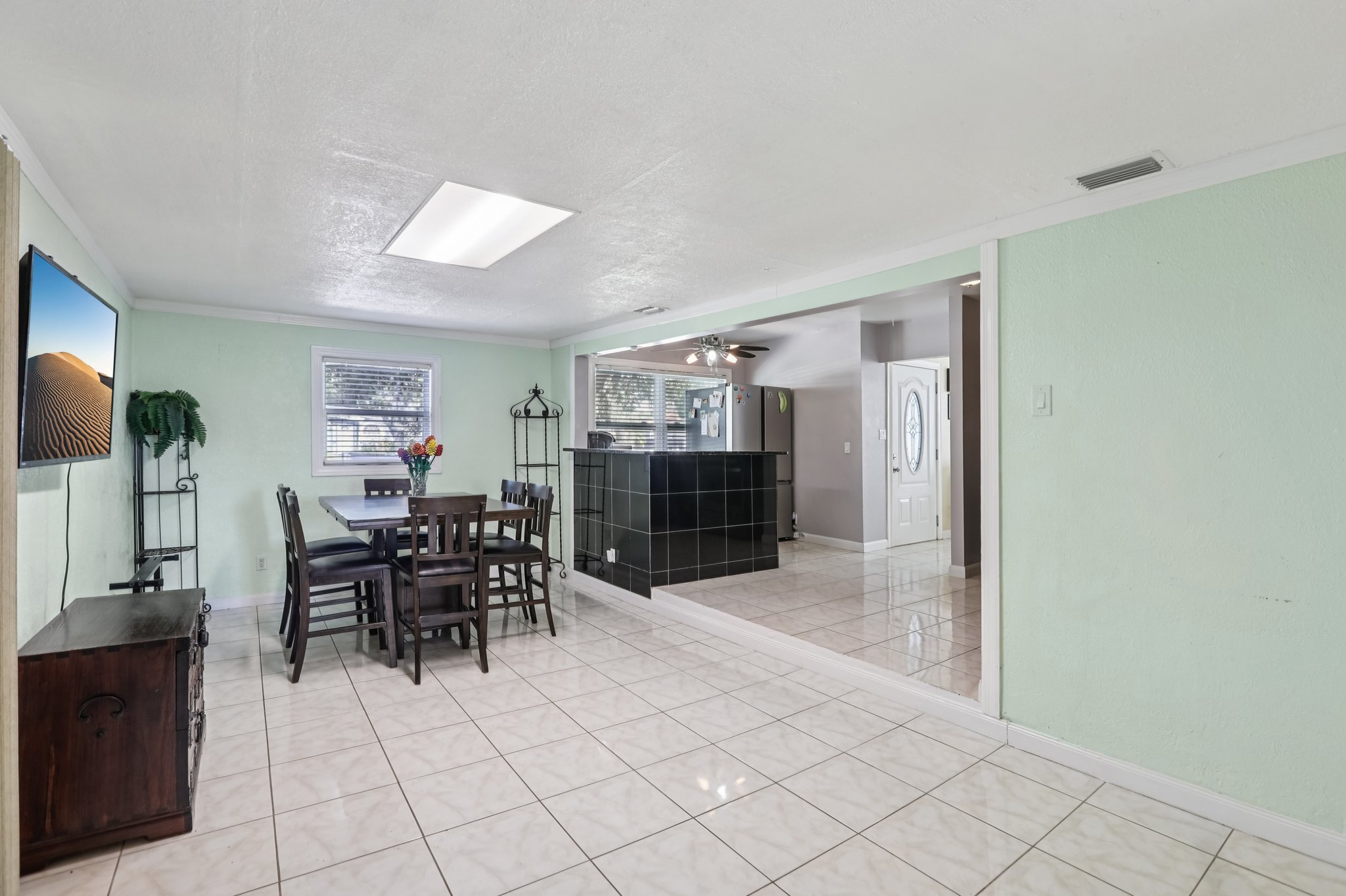 Emerald Ln-1406-007.jpg
