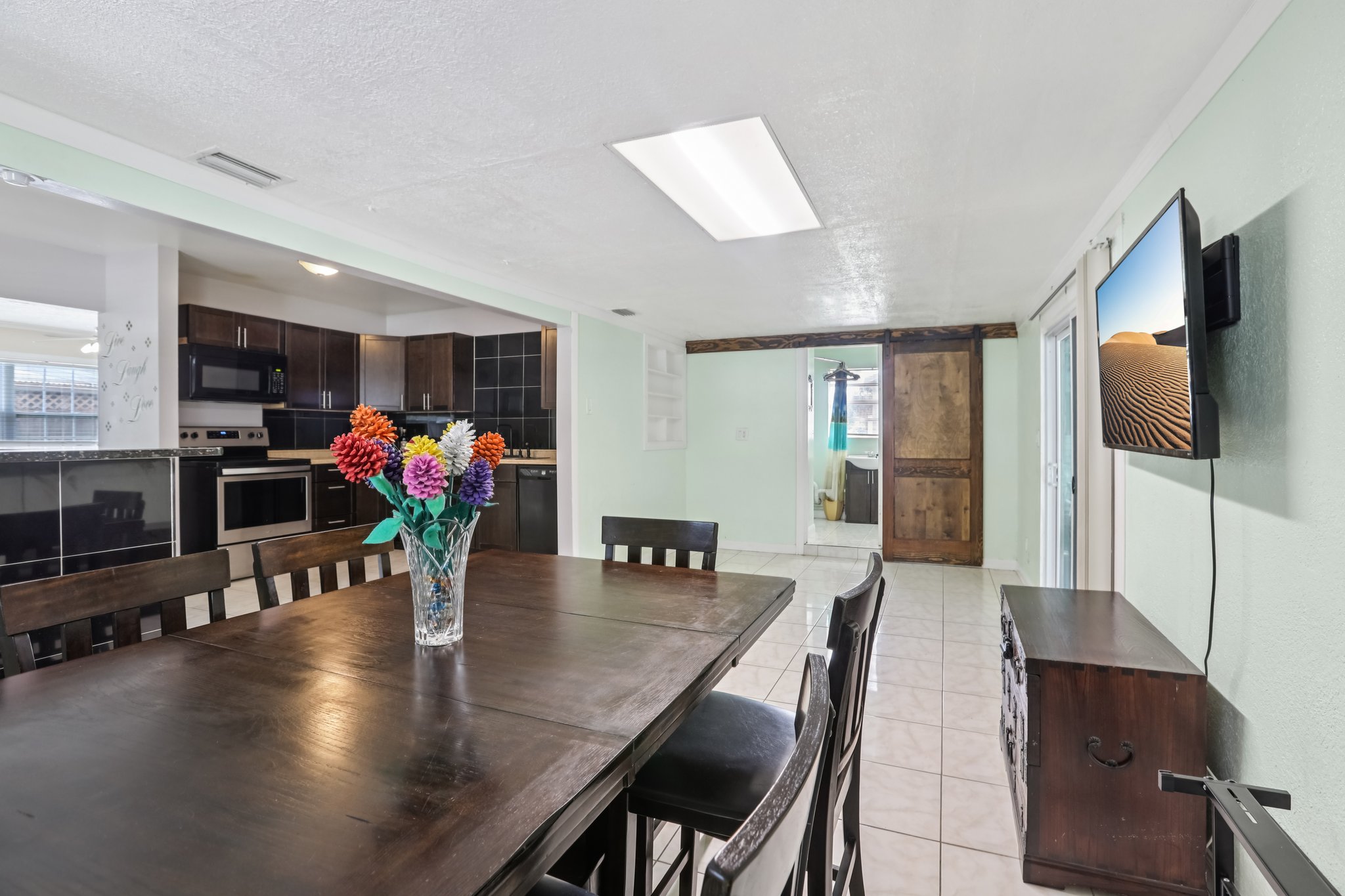 Emerald Ln-1406-008.jpg