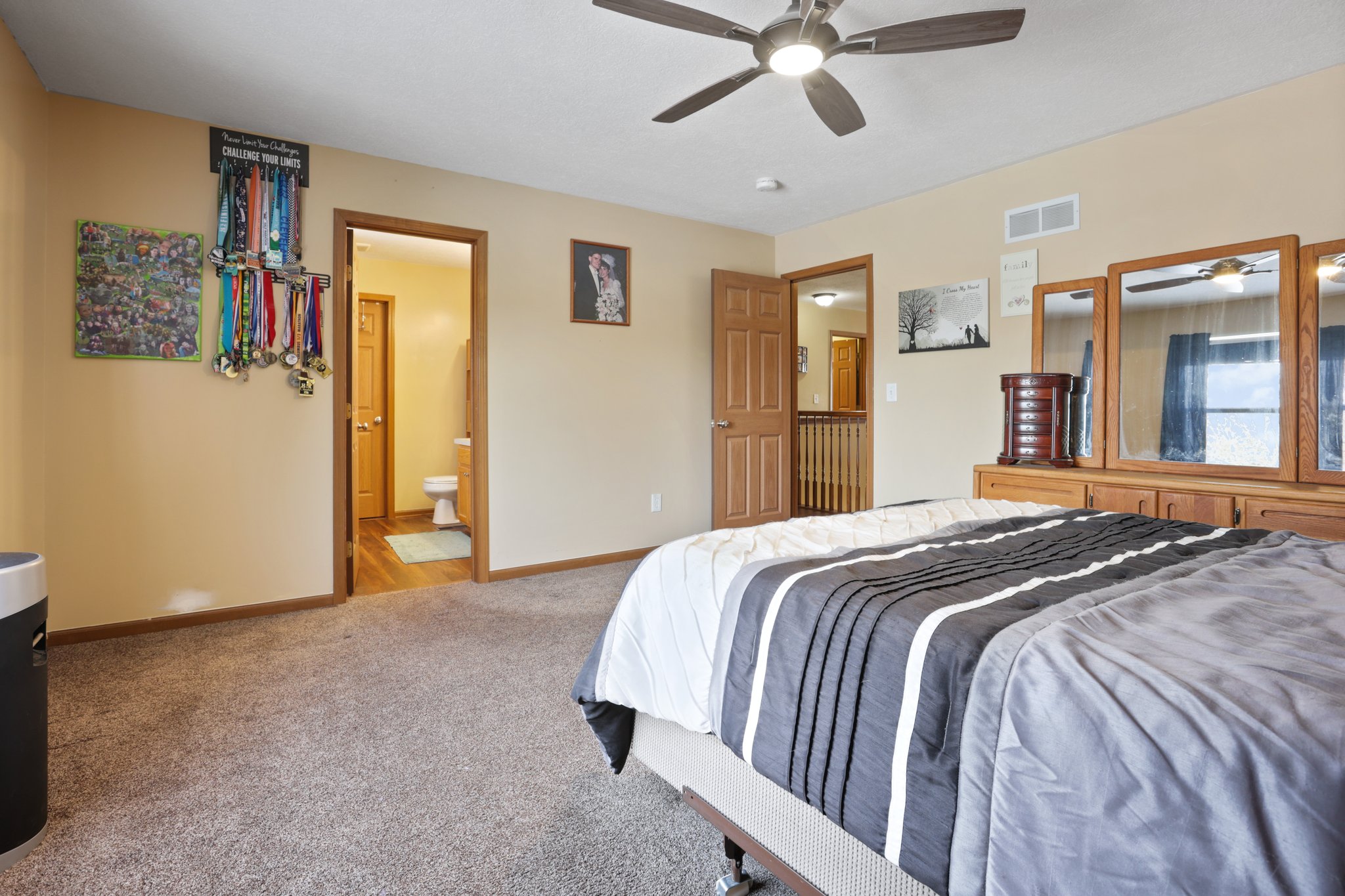 Owner's Bedroom w/Attached Bath