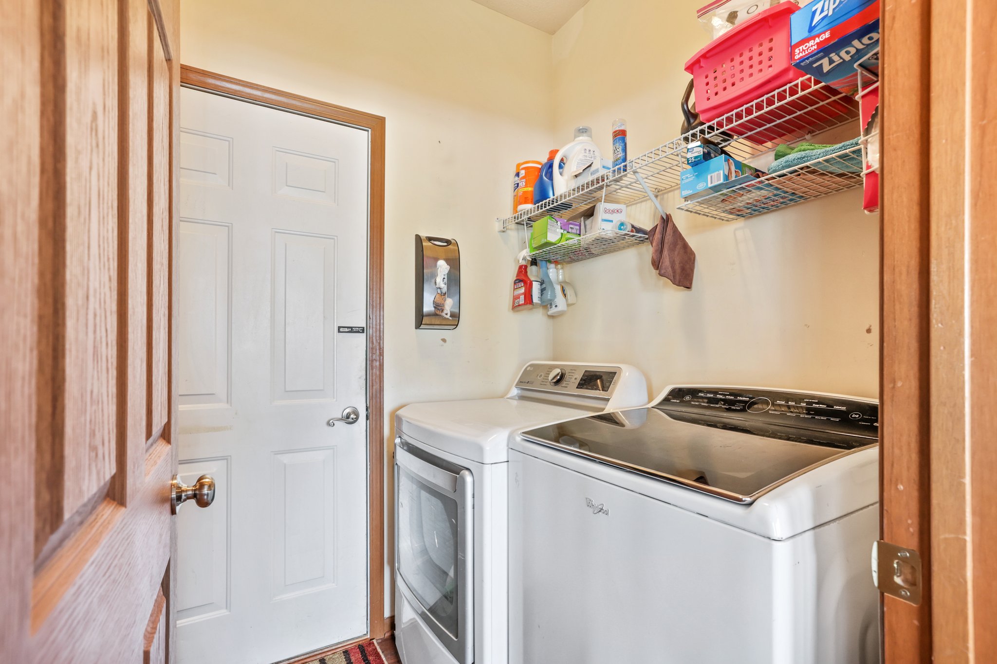 1st Fl Laundry w/Utility Sink