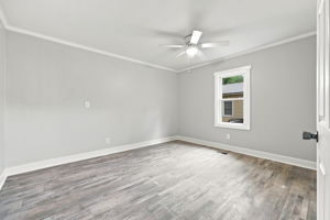  Photo 36