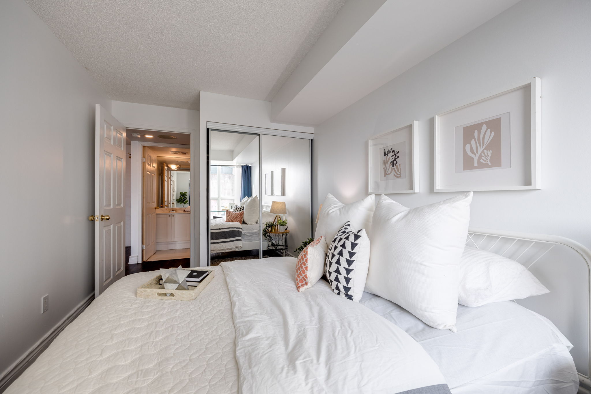Toronto property showcase — delivered property photograph 15
