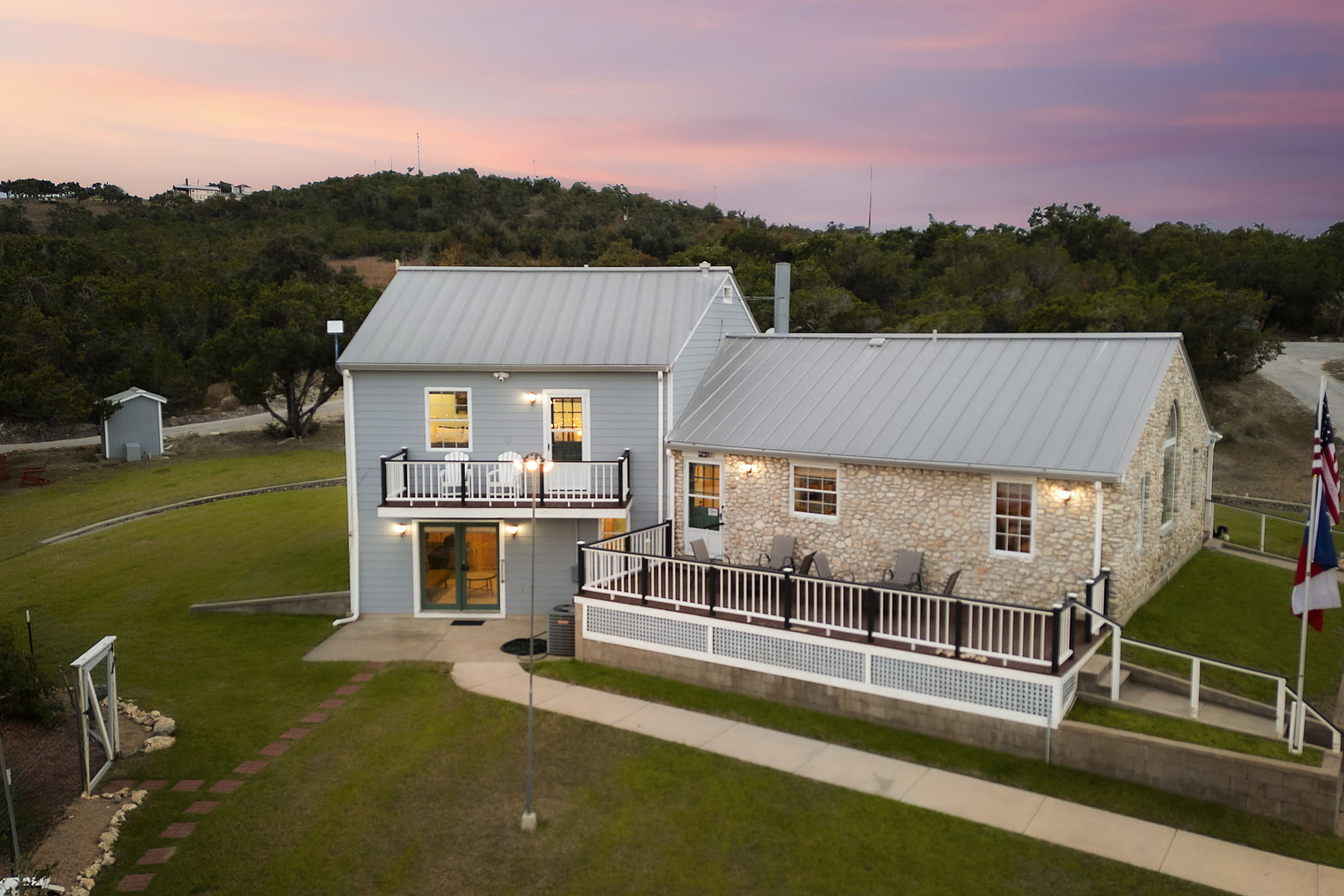 Main House 3/2 - back view