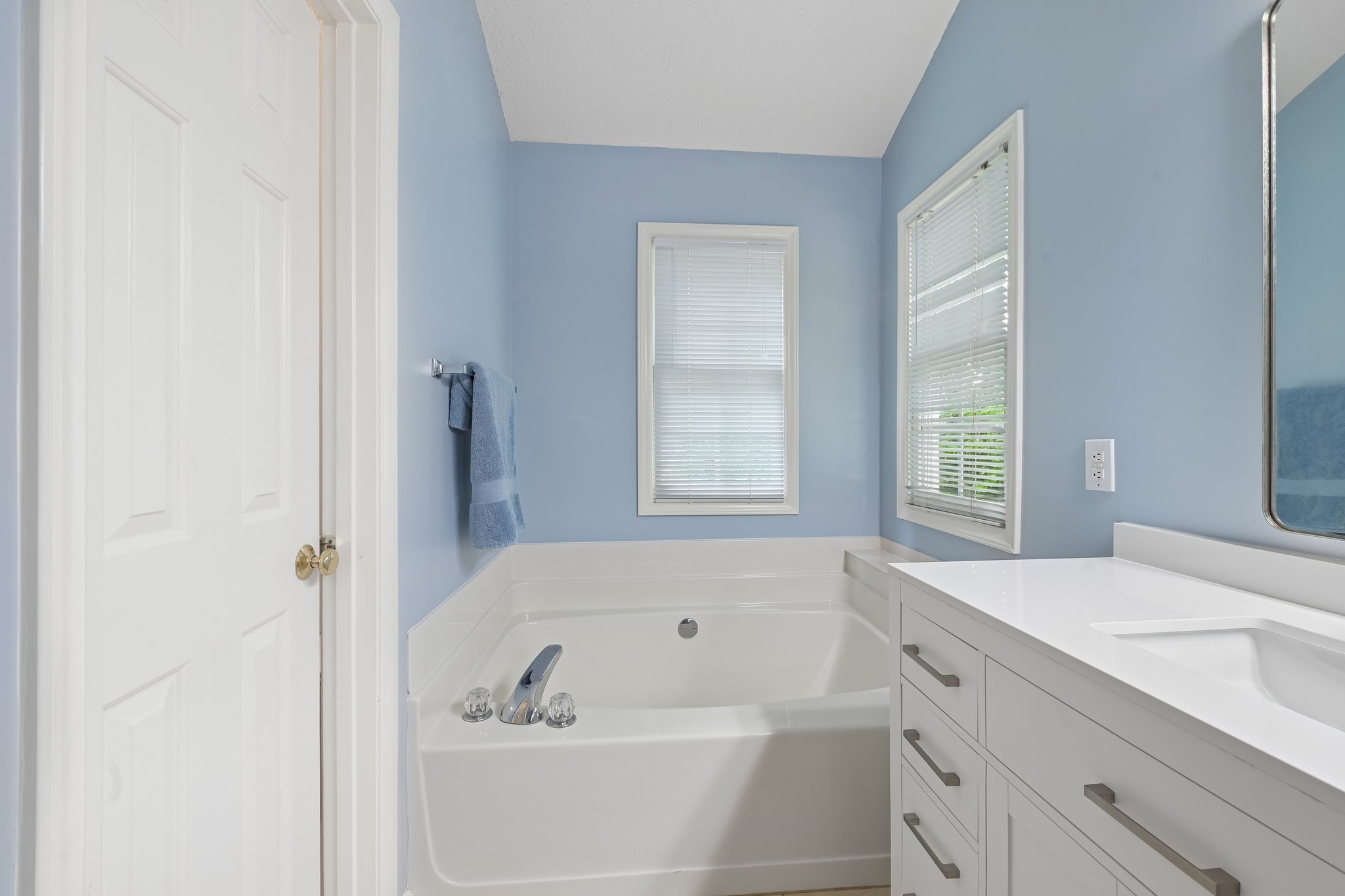 Leblanc Ct-S1106-044.jpg