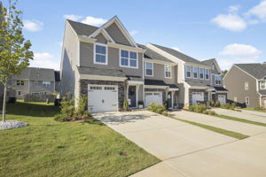 109 Lilywood Ct, Simpsonville, SC 29681, USA Photo 21