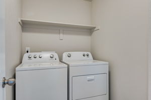  Photo 37