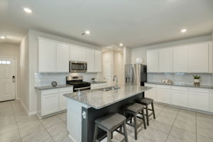 Kitchen/Breakfast Bar