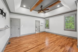 Old Avery Dr-S2306-028.jpg