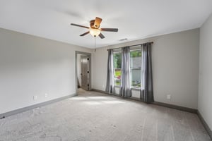 Old Avery Dr-S2306-041.jpg