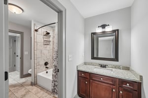 Old Avery Dr-S2306-044.jpg