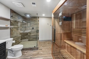 Old Avery Dr-S2306-054.jpg