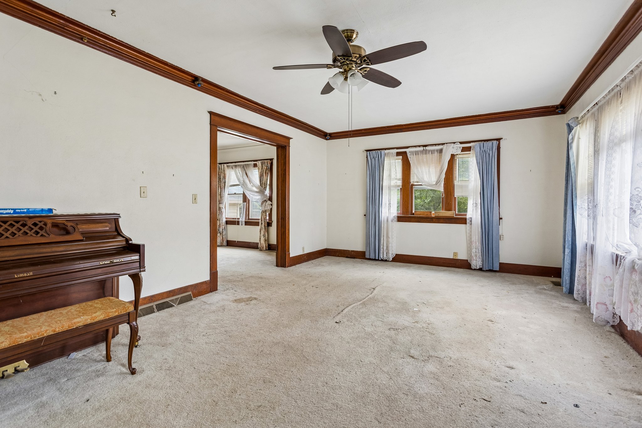 10113 - 109 S Davis Ave_008.jpg