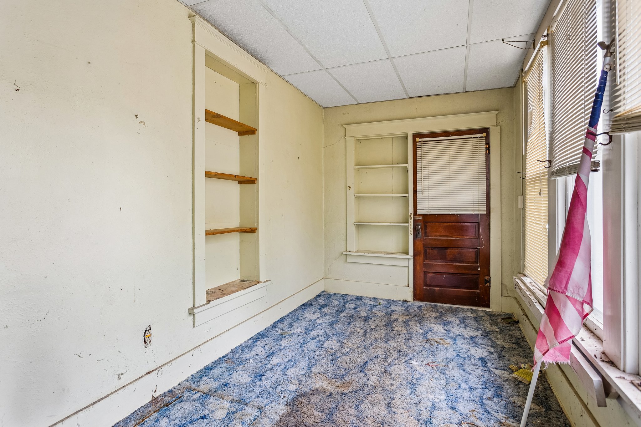10113 - 109 S Davis Ave_020.jpg