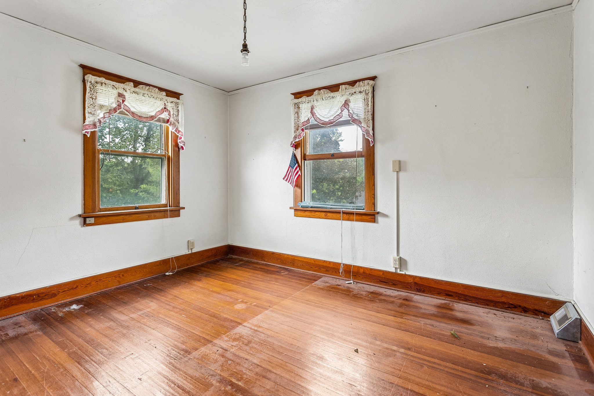 10113 - 109 S Davis Ave_025.jpg