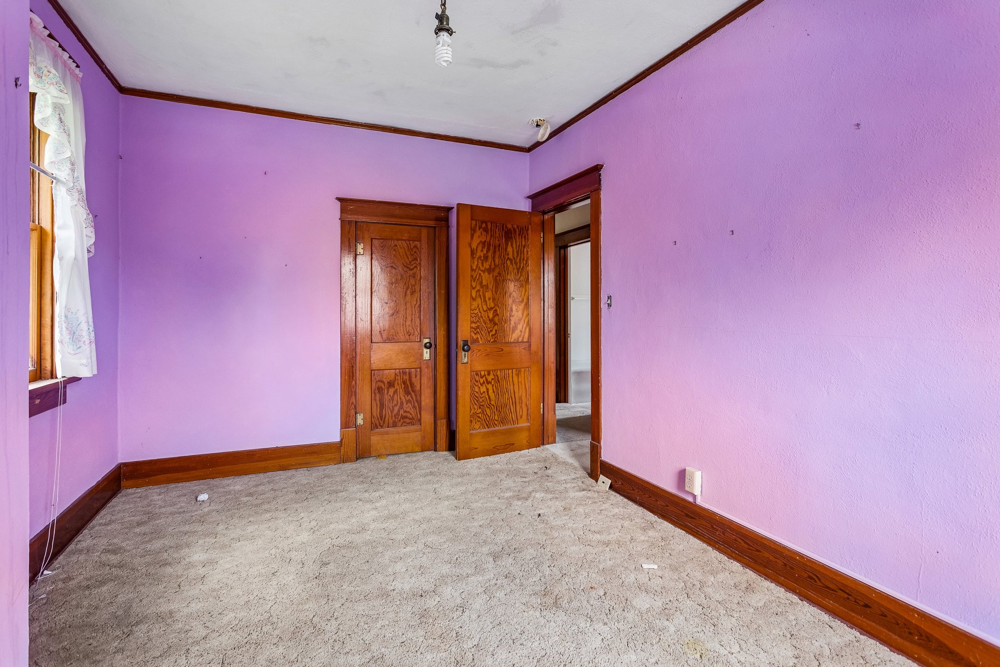 10113 - 109 S Davis Ave_028.jpg
