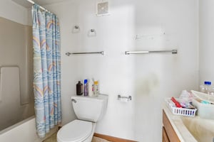 10113 - 109 S Davis Ave_019.jpg